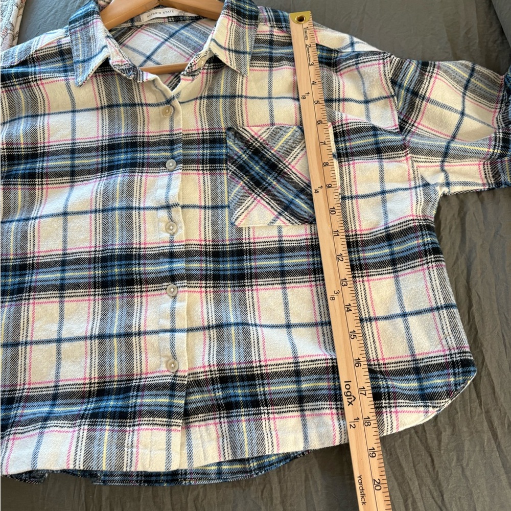 Altar’d State Oakley Cotton Cropped Flannel Shirt Jacket. Size Small. - Picture 7 of 9